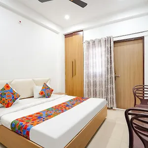 *** Hotel Fabhotel Sk Residency India